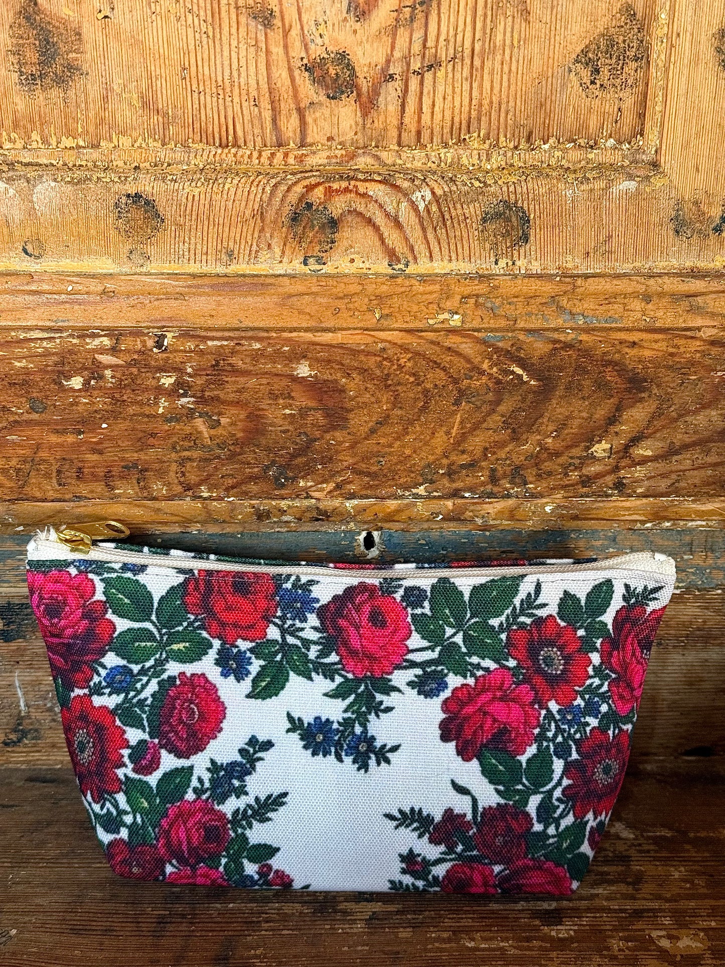 COSMETIC BAG LEKSAND WHITE SMALL